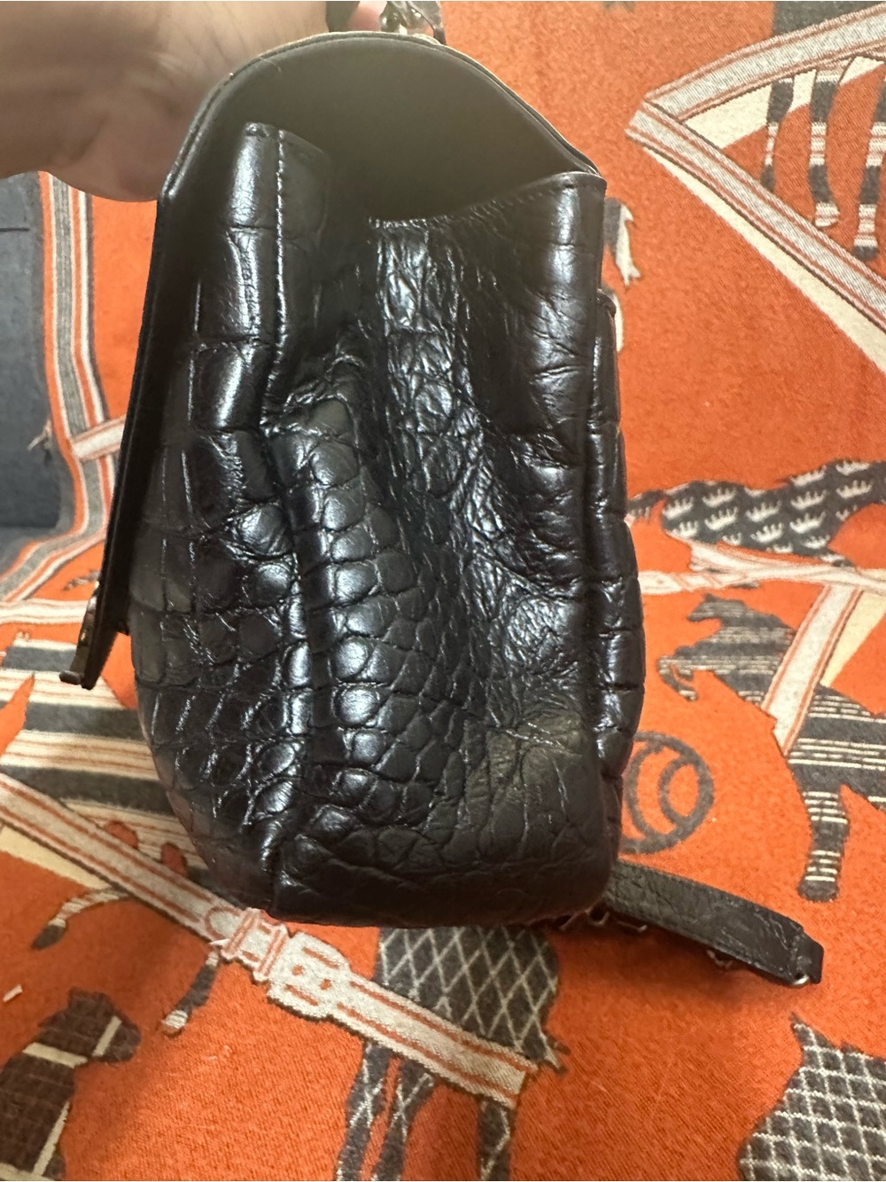 YVES SAINT LAURENT ❤️🌟BLACK CROC-EMBOSSED CALFSKIN LEATHER W/ LONG STRAP⭐️ - Picture 5 of 11